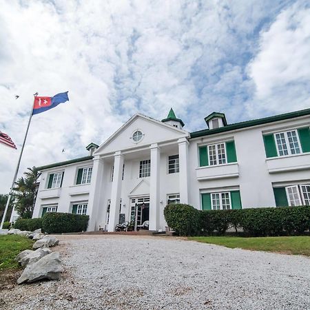 Riders Resort Kulai Kültér fotó