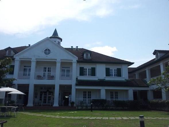Riders Resort Kulai Kültér fotó